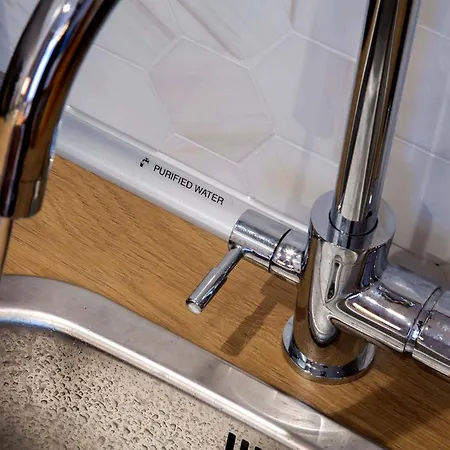 The Cozy Nest Downtown With Balcony By Pretty Apartamento