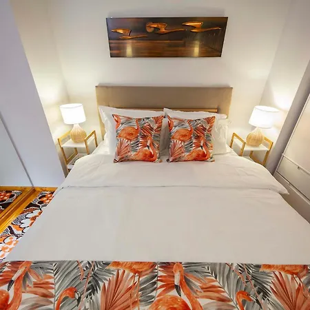 The Cozy Nest Downtown With Balcony By Pretty * Bucarest