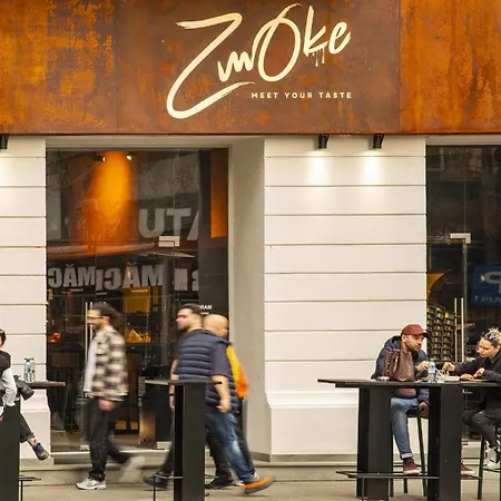 Apartment The Cozy Nest Downtown With Balcony By Pretty