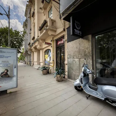 Apartamento The Cozy Nest Downtown With Balcony By Pretty Bucarest