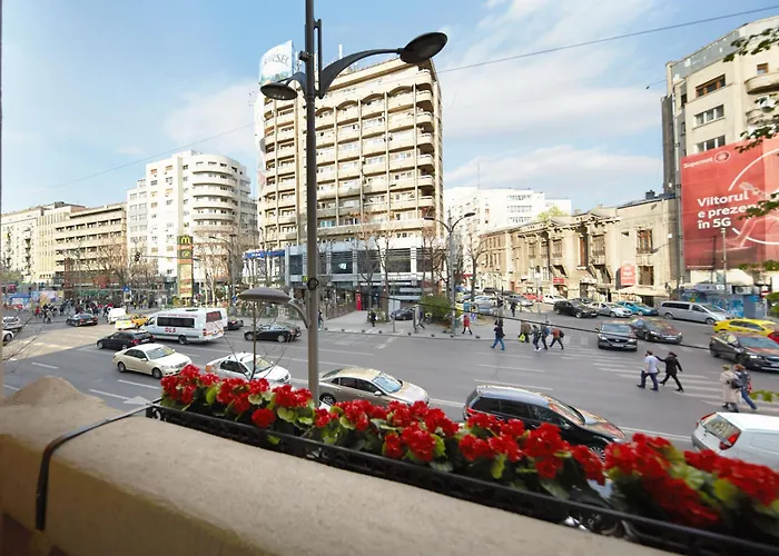 아파트 The Cozy Nest Downtown With Balcony By Pretty 부쿠레슈티