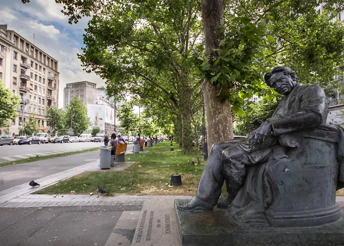 The Cozy Nest Downtown With Balcony By Pretty Lejlighed