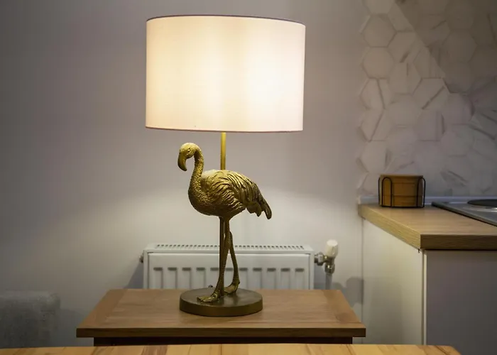 아파트 The Cozy Nest Downtown With Balcony By Pretty *