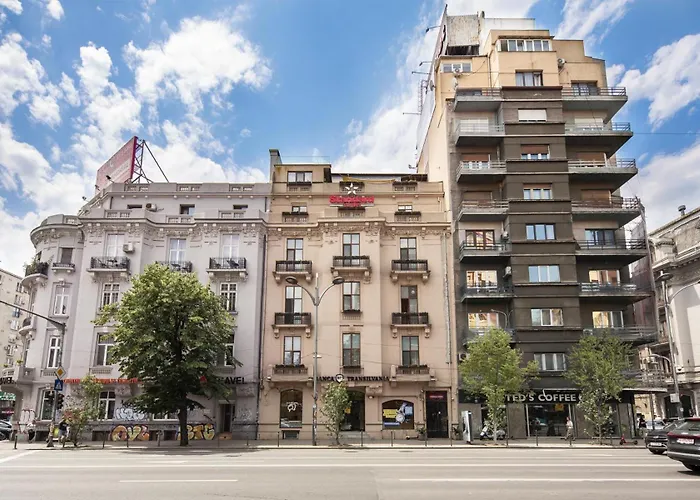 The Cozy Nest Downtown With Balcony By Pretty *