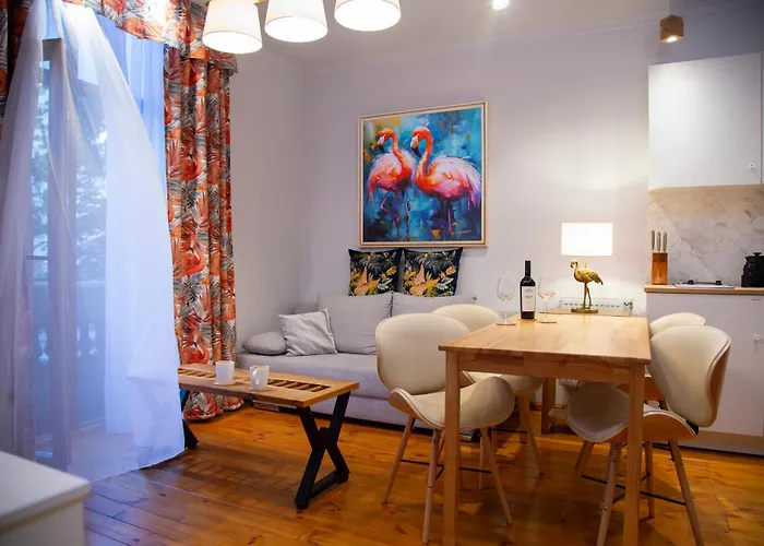 Lägenhet The Cozy Nest Downtown With Balcony By Pretty Bukarest