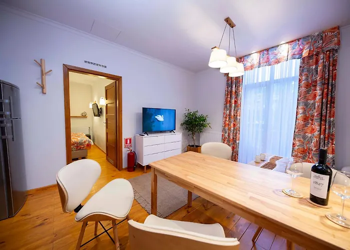 The Cozy Nest Downtown With Balcony By Pretty Bukarest