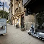 Апартаменти The Cozy Nest Downtown With Balcony By Pretty Бухарест
